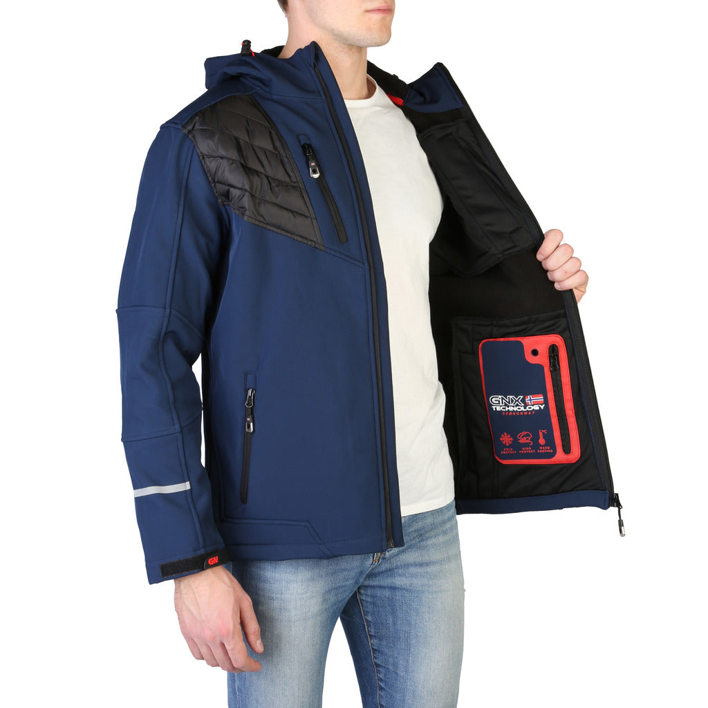 Geographical Norway - Tarknight_man